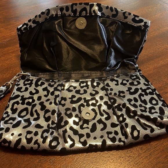 Matching Set - Infinity Scarf & Wristlet Animal Print with Foil Accents - Picture 13 of 16